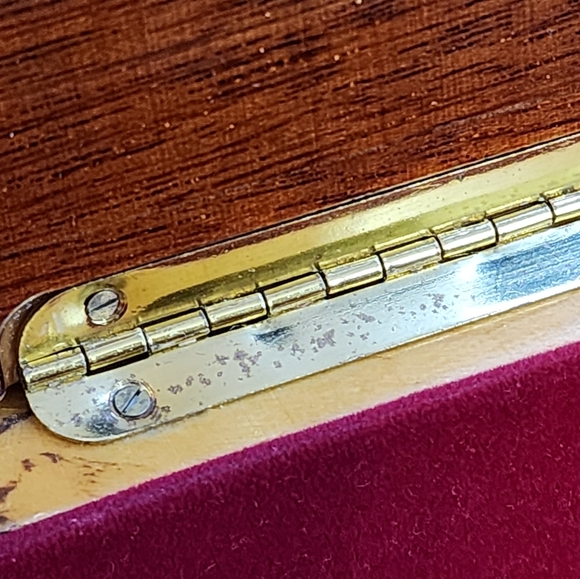 Vtg C. Industries Burl Wood Inlaid Wood Florals Music Box "Sunrise, Sunset" USA - Picture 15 of 17